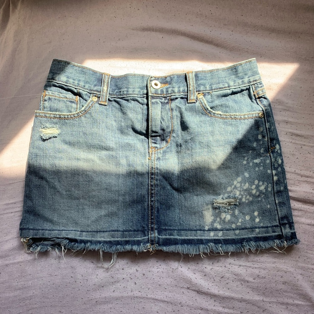 Old navy mini skirt 🤍